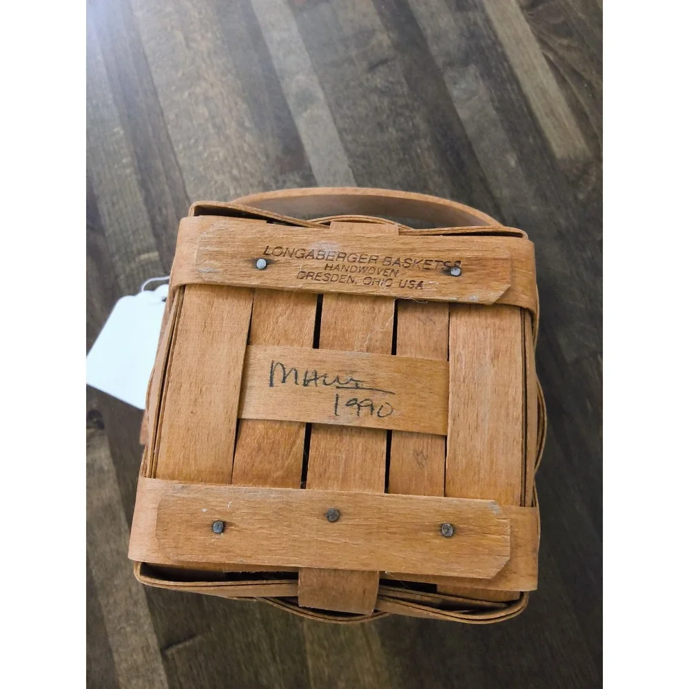 Longaberger 1990 Handwoven Small Square Basket with Handle Dresden Ohio USA